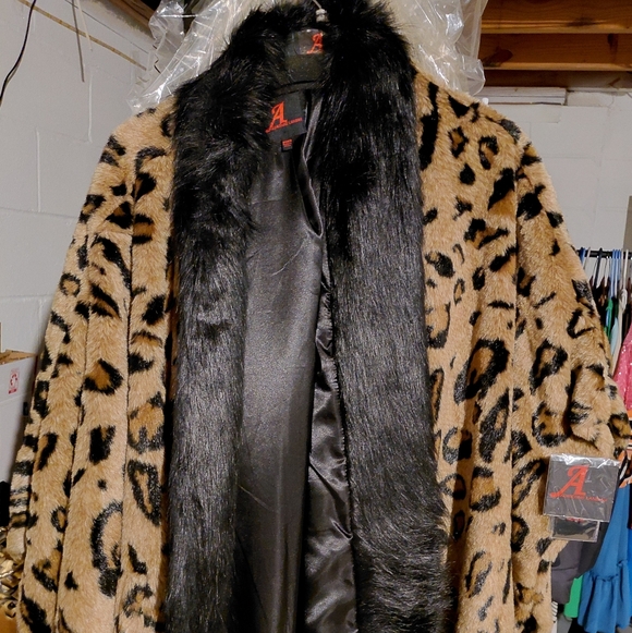 Jackets & Blazers - Leopard Print Faux Fur Coat with Black Trim